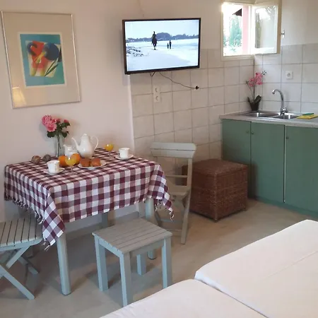 ホテル Harbour Corfu 3*